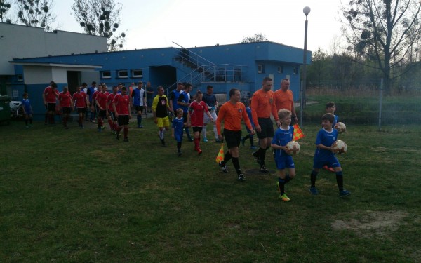 SENIORZY ZWYCIĘŻAJĄ...PODWÓJNIE 